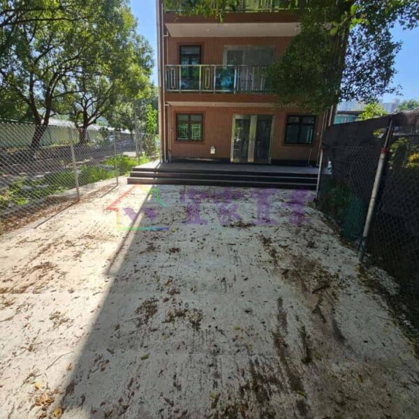 元朗 屏山青山公路●全新分層連多車花園