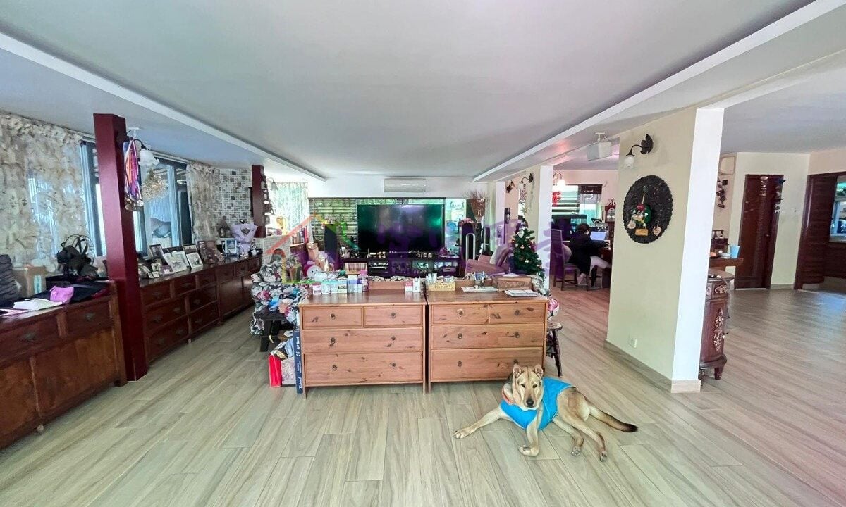 0bf5ce4f8ee54fef207e33d20e96dd79.jpg
