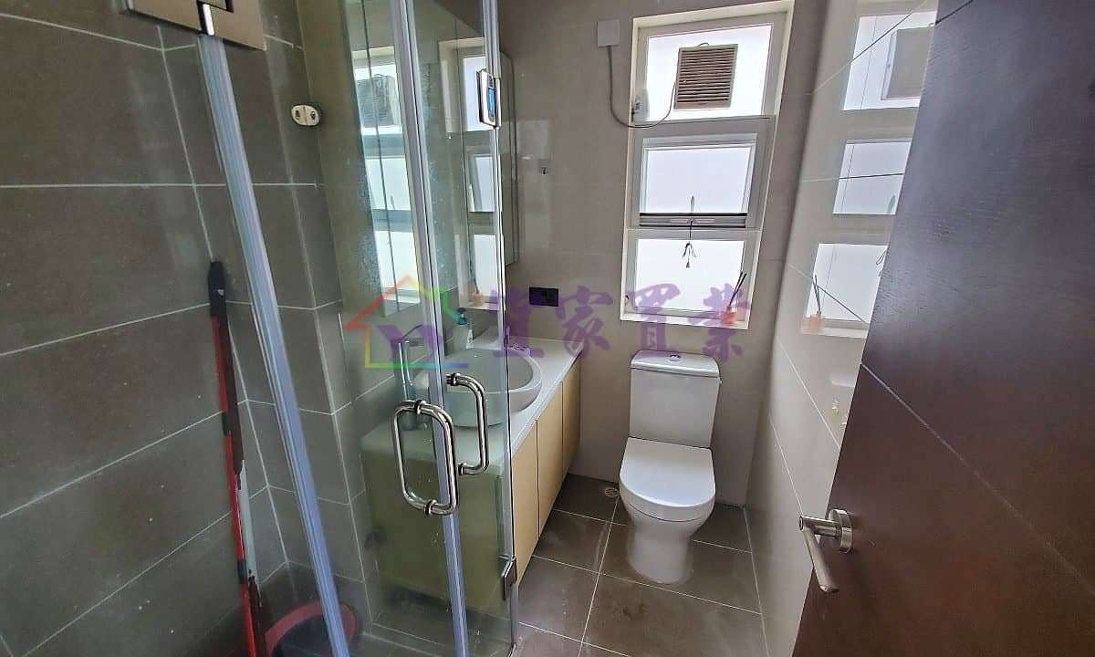 0dd659bd0ee3bbb047646479d6eba0bd.jpg