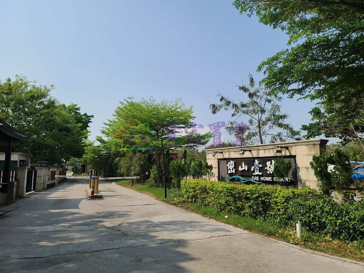 元朗 巒山一號 ● 獨立樓梯三樓連天台