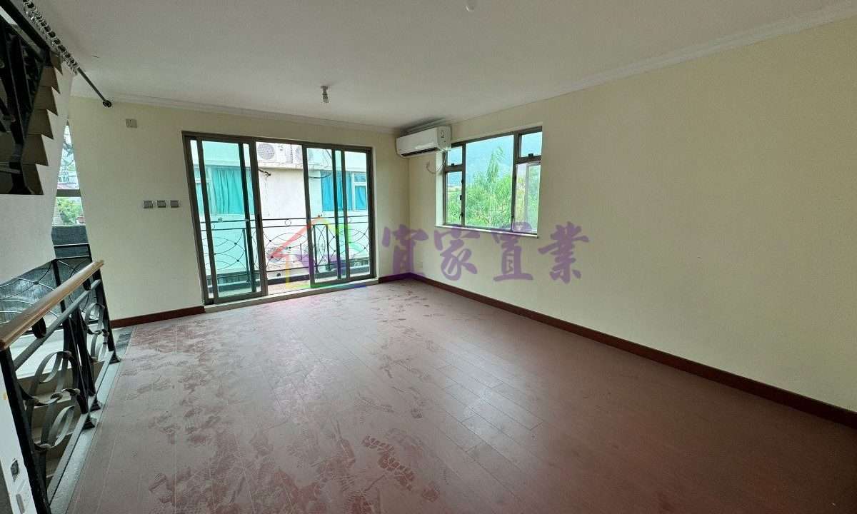 1536b1281ebd680bd76b0bb3e9a7ca45.jpg