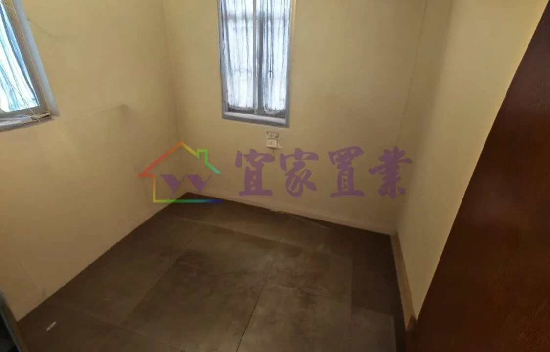 15a07e55345b3b1522e618d7977737b2.jpg