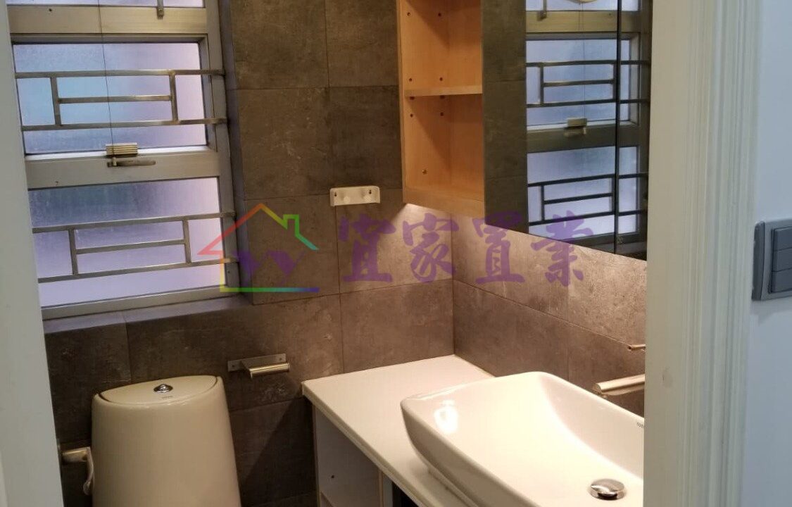 162bc3303051e74aedae75a05bf4039d.jpg