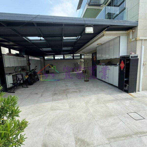 元朗 河畔山峰●全幢入車大花園