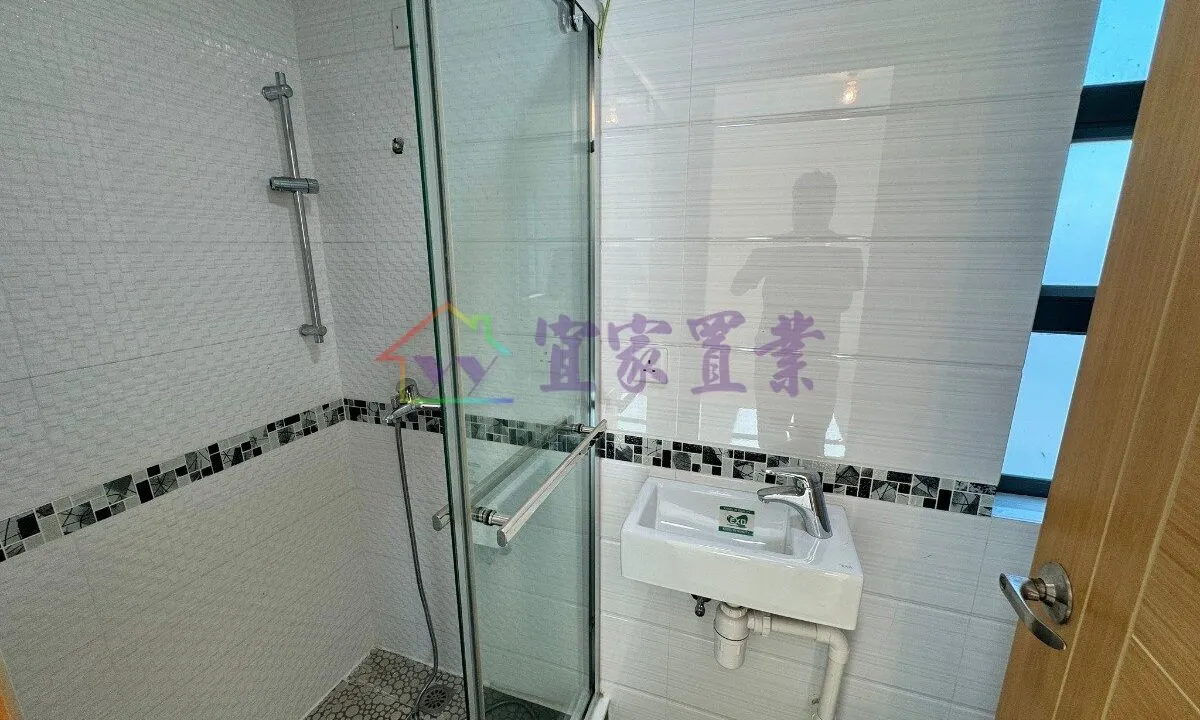 30d0b6e476cae1513297851dc3a8f5fc.jpg