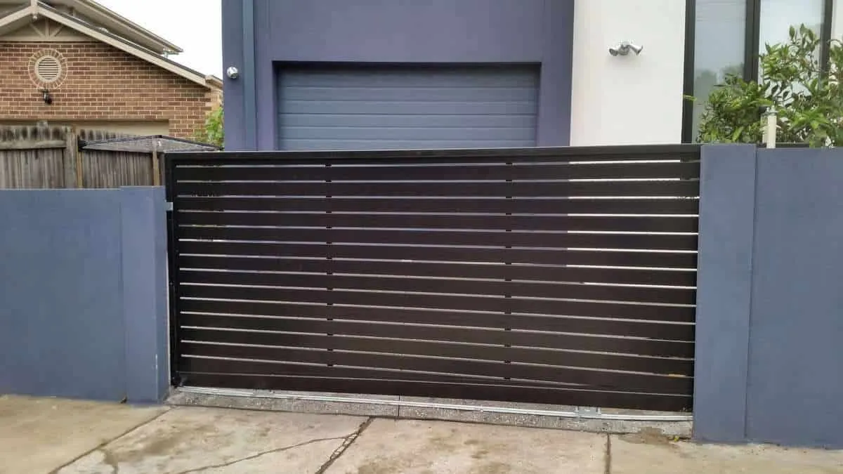 4. WPC gate