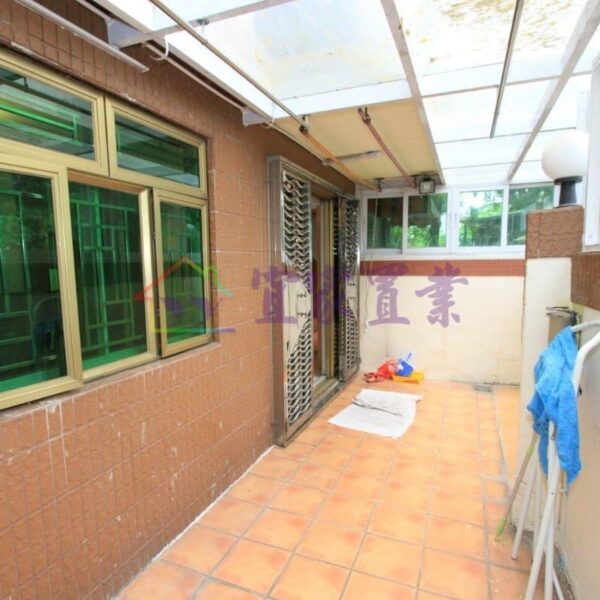 屯門 路邊屋苑●步行輕鐵地下花園