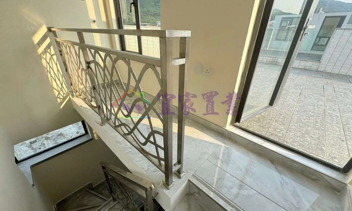 4d2d880d3f3cd19767c833562e84e154.jpeg