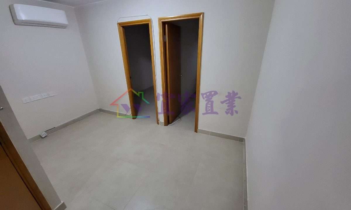 4e18d412124606e20acf6f81c1a3e838.jpg
