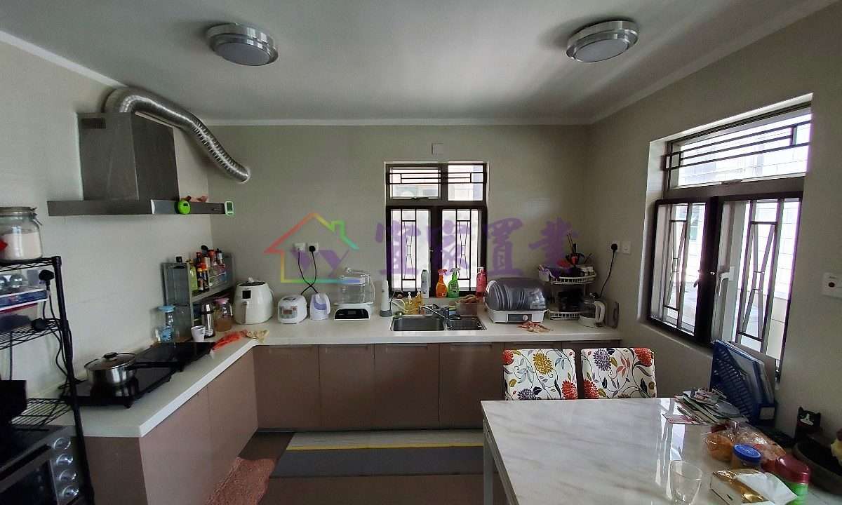 5a7e0e0abf582e106cc2f35b9cb60a90.jpg