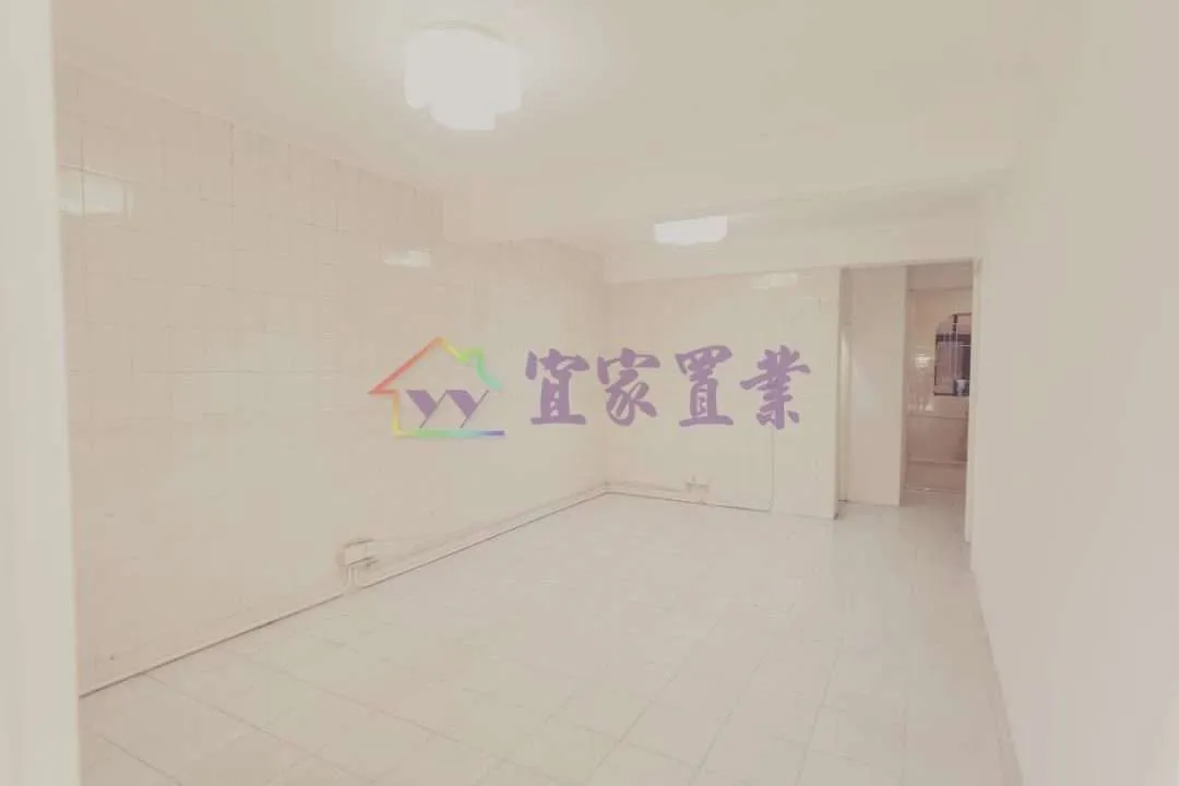📌 步行朗屏西鐵站丶朗屏邨 丶元朗市及大橋街市 📌 700呎地下2房2廳 📌 罕有放盤 📌 租可寵物