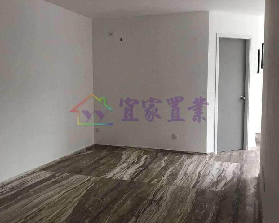 5f78c17bed50a642217f91d8082a5519.jpeg