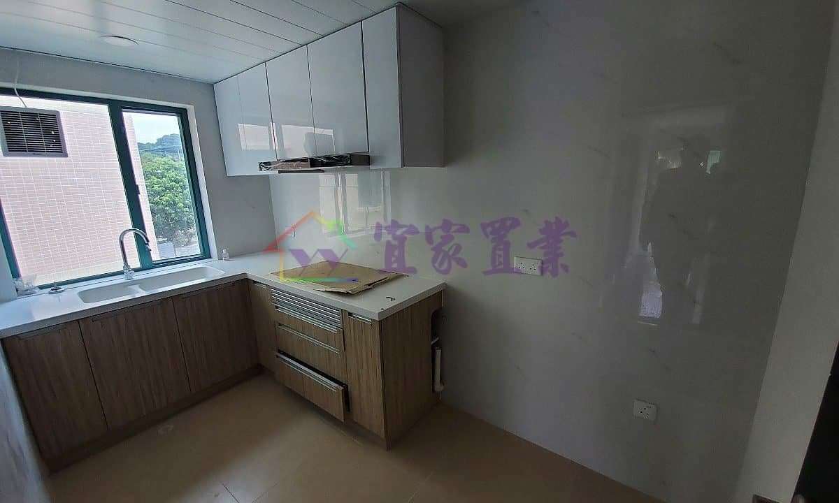 60d07674547eb4aed016b815576a5429.jpg
