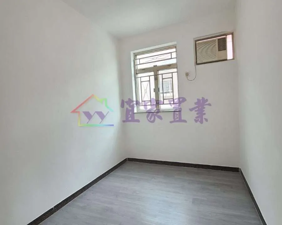 775ae63ec809d0261477f10bc0cfc464.jpg