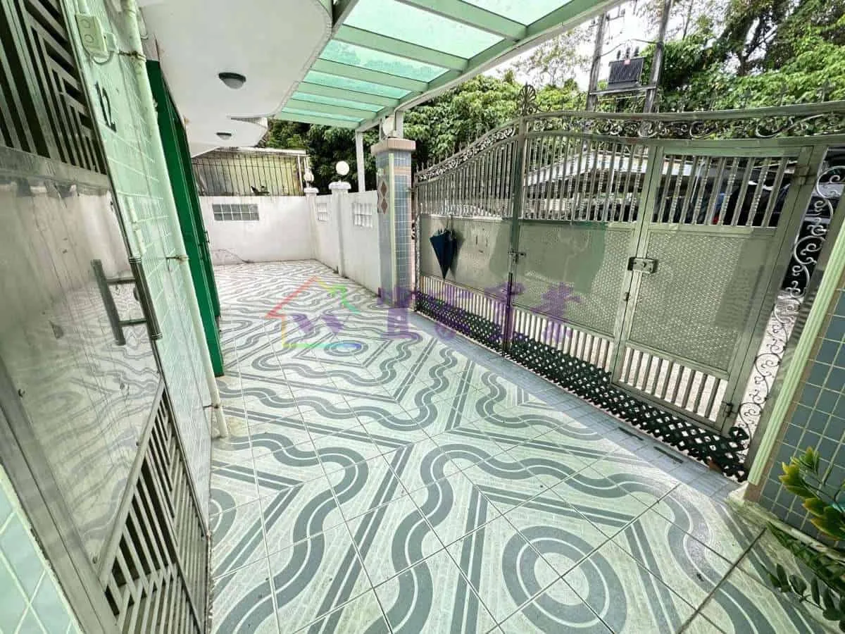 元朗 泓瀚花園●地下入車花園