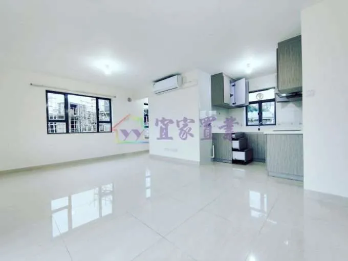 8f30ac1798dfd1197cdcd512b419e358