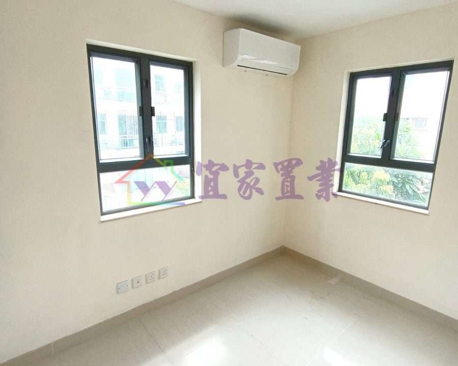 976737de1c4d301fe4740743127229d5.jpg