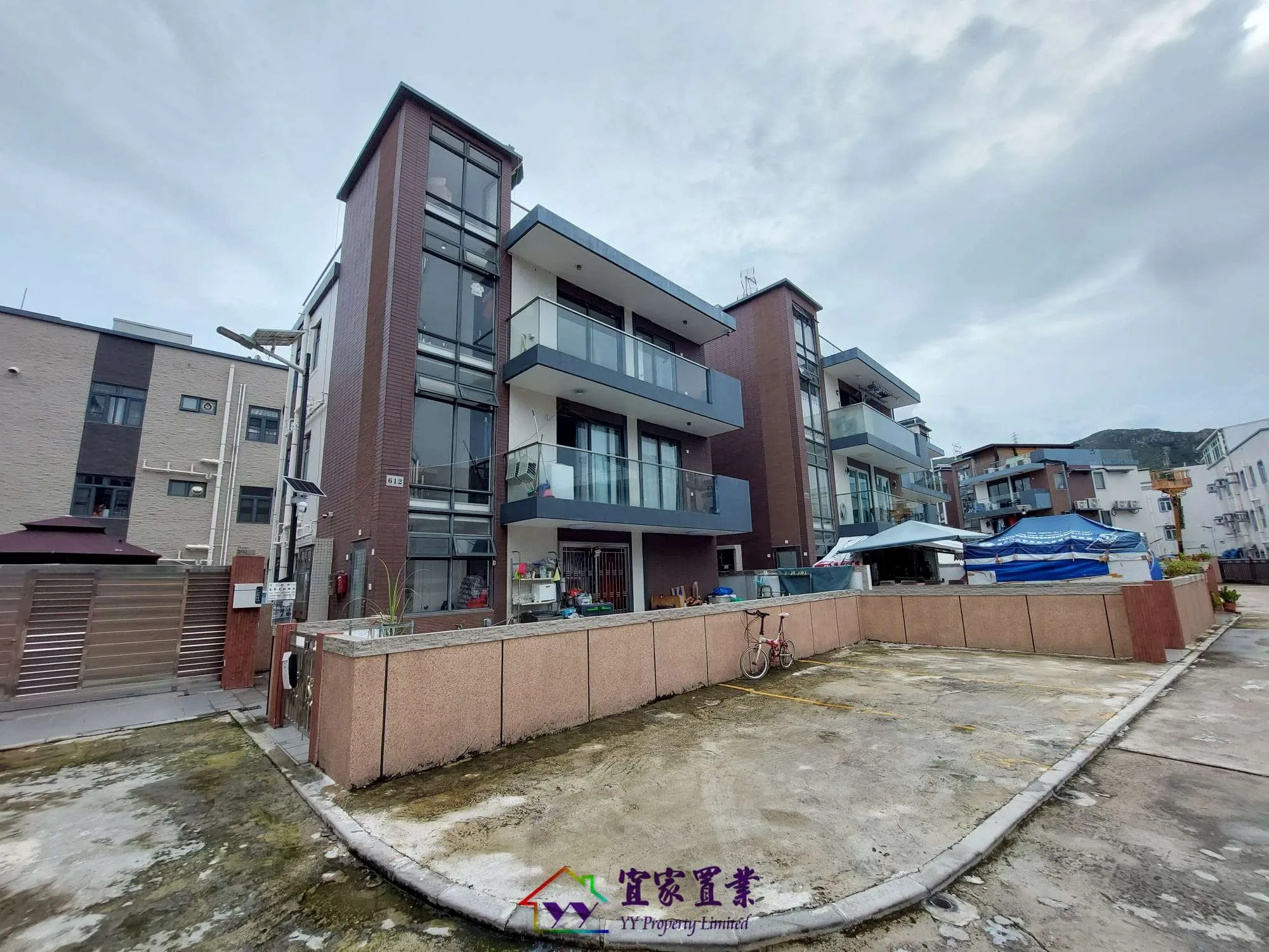 元朗 元朗南●新淨天台連車位可寵