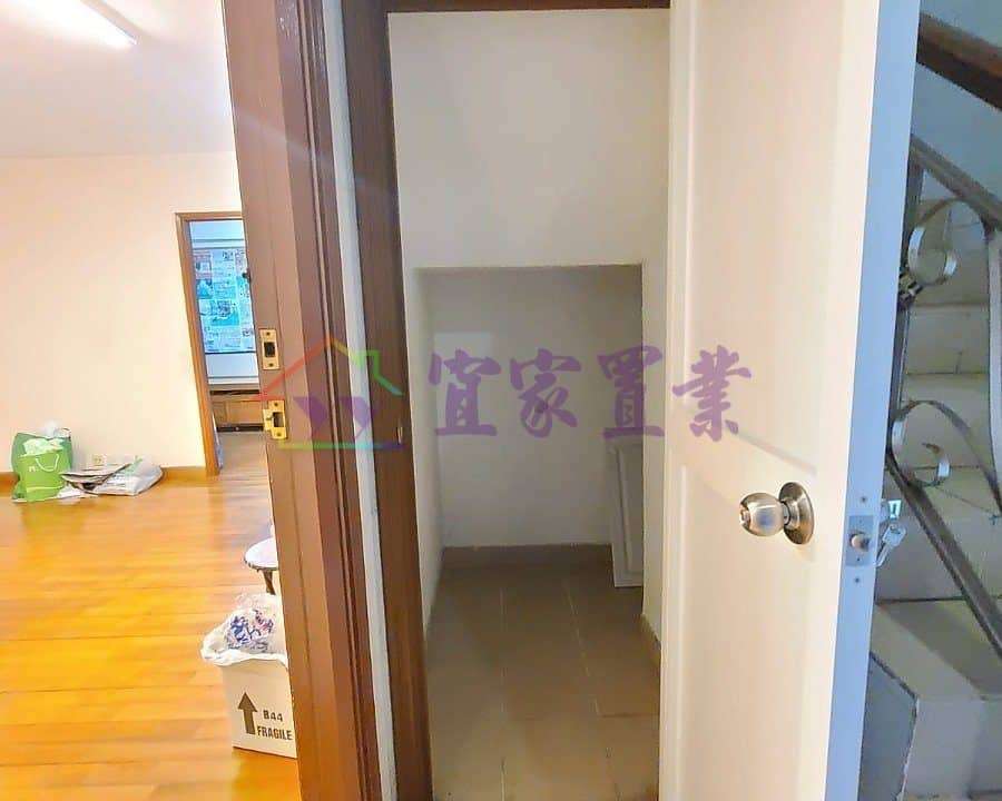 a0e0d8b3c41a953bc5ae89dd440b91b7.jpeg