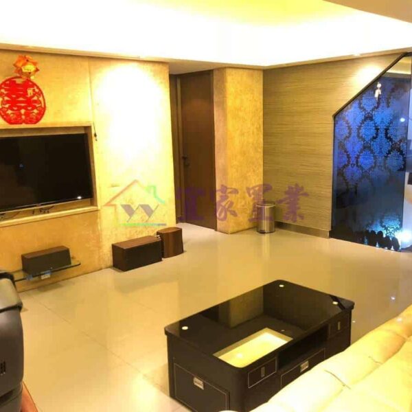 元朗 新麗花園●屋苑三樓連天台