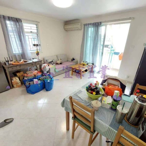 元朗 八鄉屋苑●中層連車位