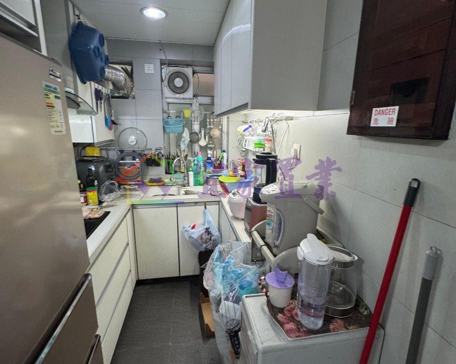 a64bedd143903a5bb6c3bcca150e6eae.jpg