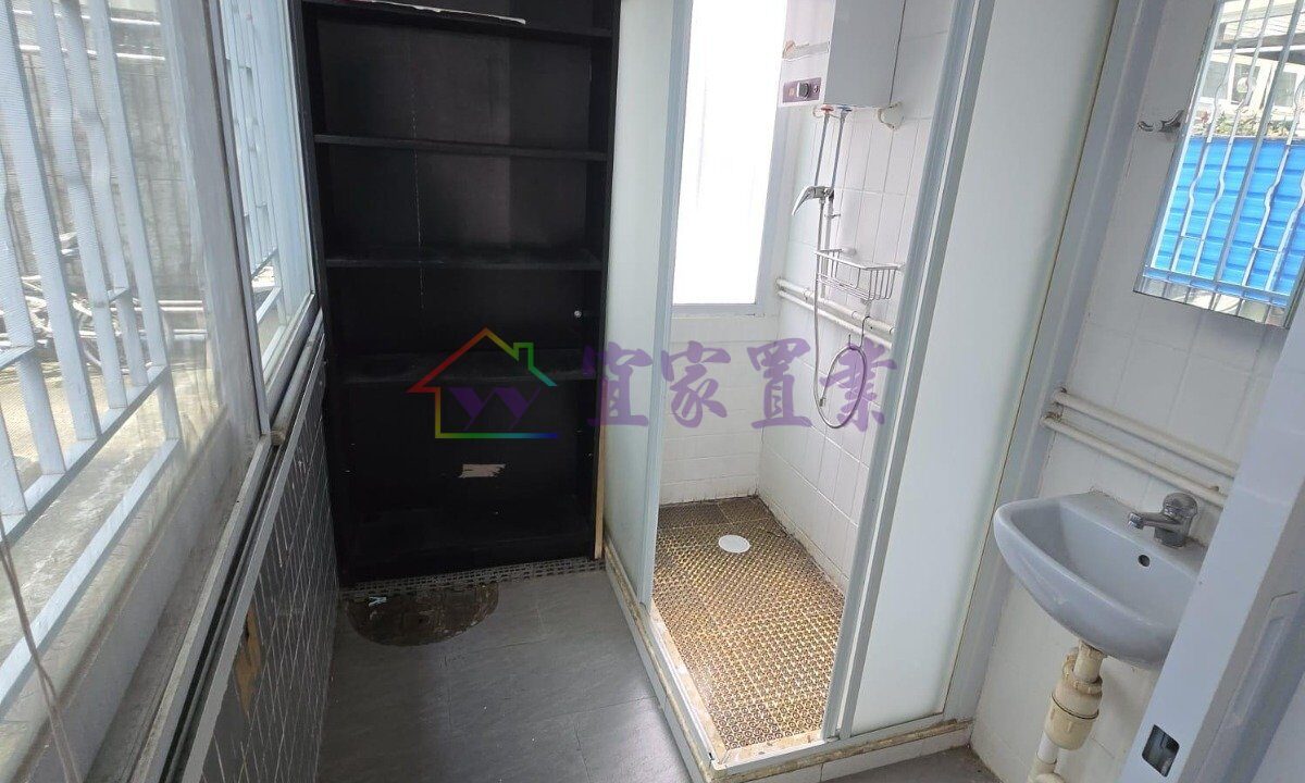 b946522ceaee87e89e3eb346db746179.jpeg