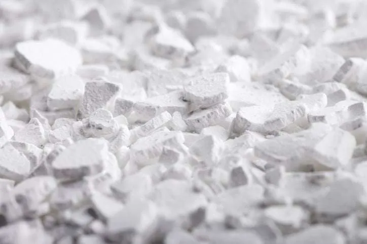 村屋裝修一定要做好春夏防潮 | 5大家居防潮方法 7 calcium chloride