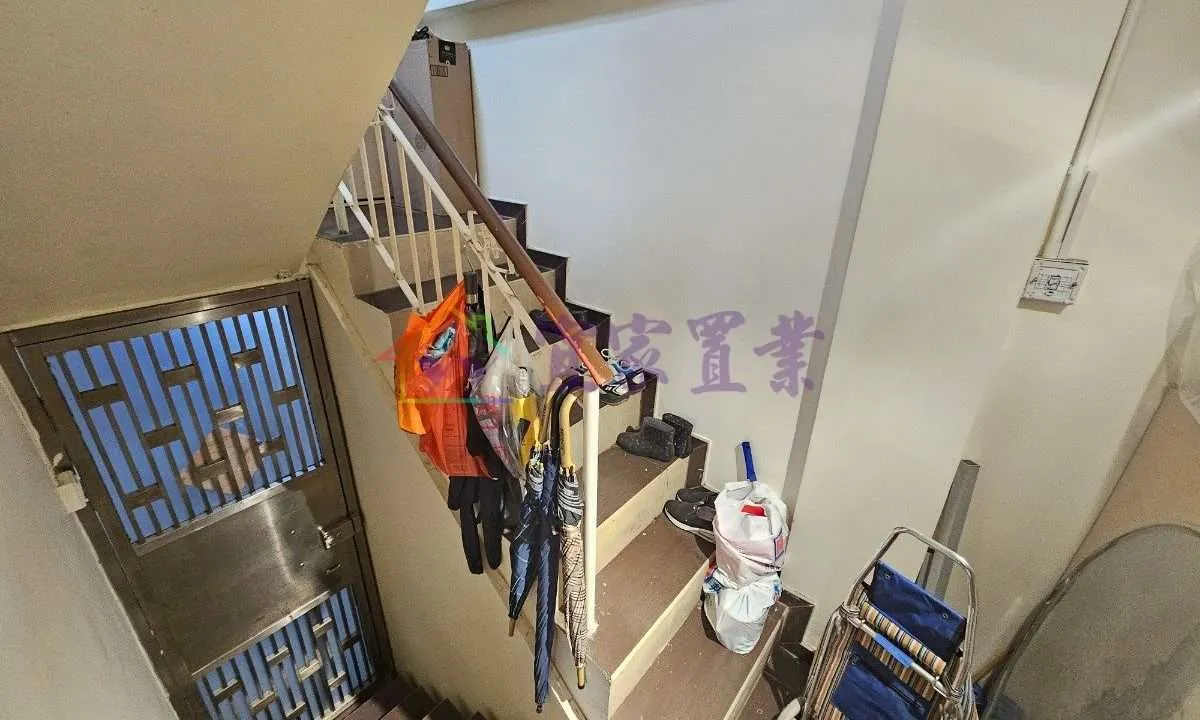 d32976ceffedbe3a156b61d68d0a7a6d.jpg