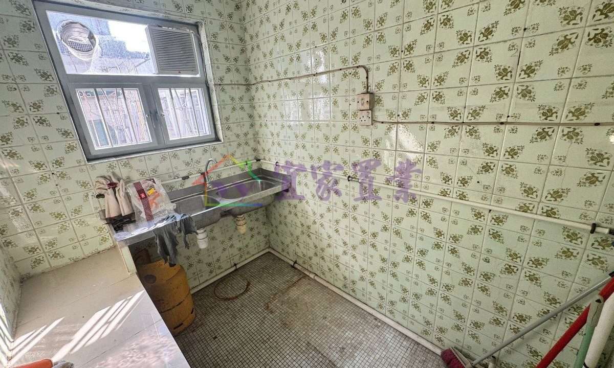 d6dc451ea66c2a8d3aeeae5dbd297243.jpg