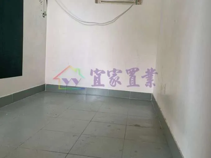 da1f22b227539ffaefb0b01e3e3e879f