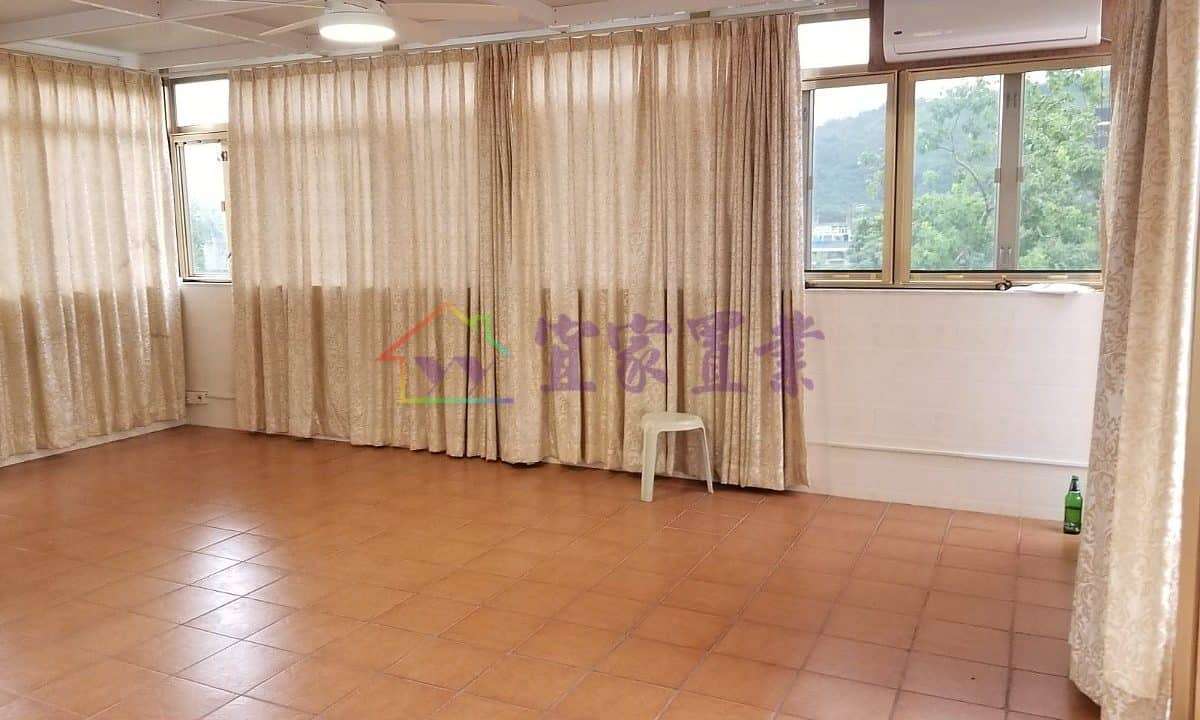 e1aff4599aefef55956da1ca6ea5eec8.jpg