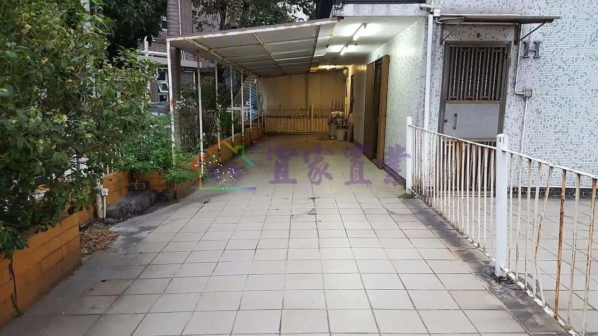 元朗 富興花園●地下連花園
