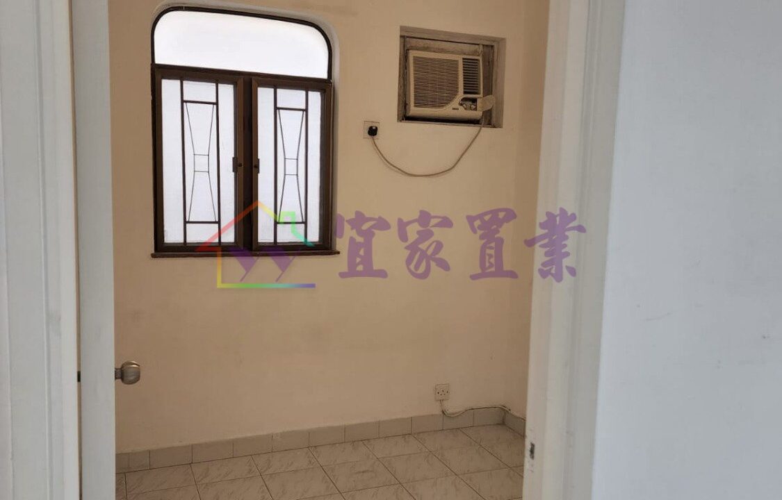 ec1e08bd1687a157b8919d79a29c919e.jpg