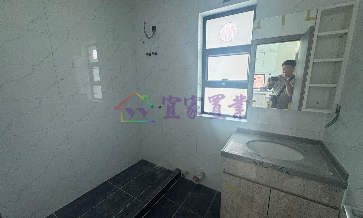 ec4568fa6875623e36e25e7460b703c4.jpg