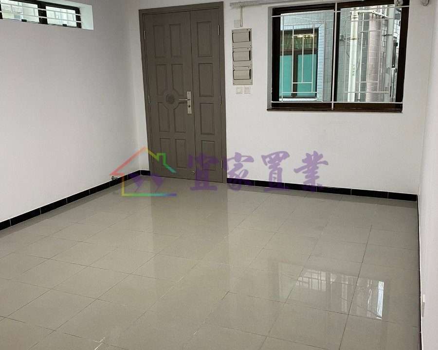 eca3d75d6b51e62aa6b72b955a04c5f8.jpg