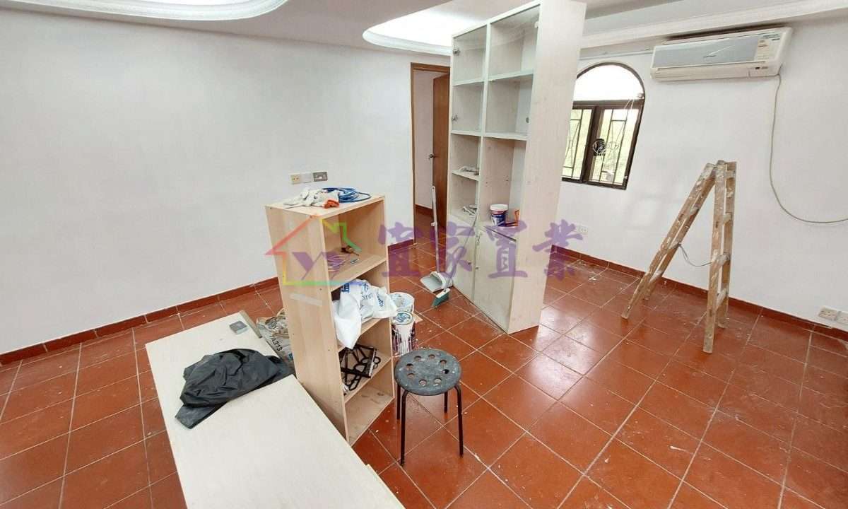 ef0861f59ad80627174e654ab428783d.jpg