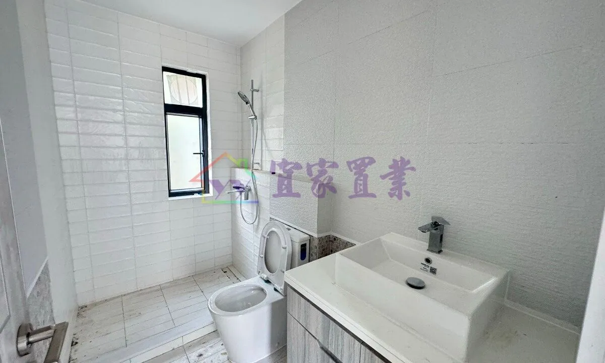 f0731ca76cfa74da8be744eb253cf042.jpg