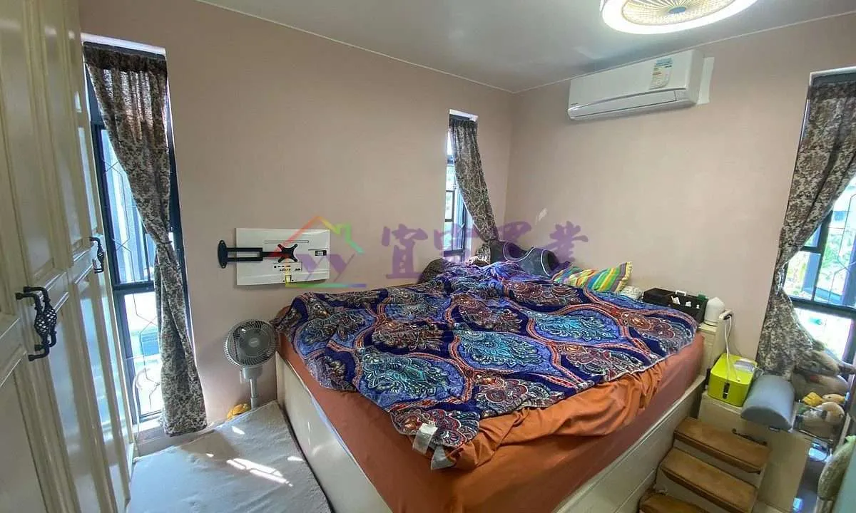 f5984ad0aa79f93bf6de9d5754535c04.jpg