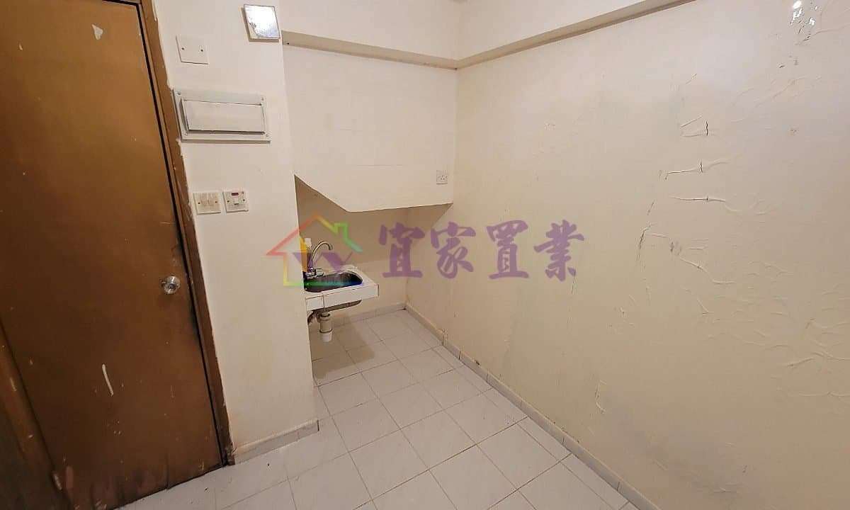 f81ac767c8da1144b5e9b97776bc2b8d.jpg