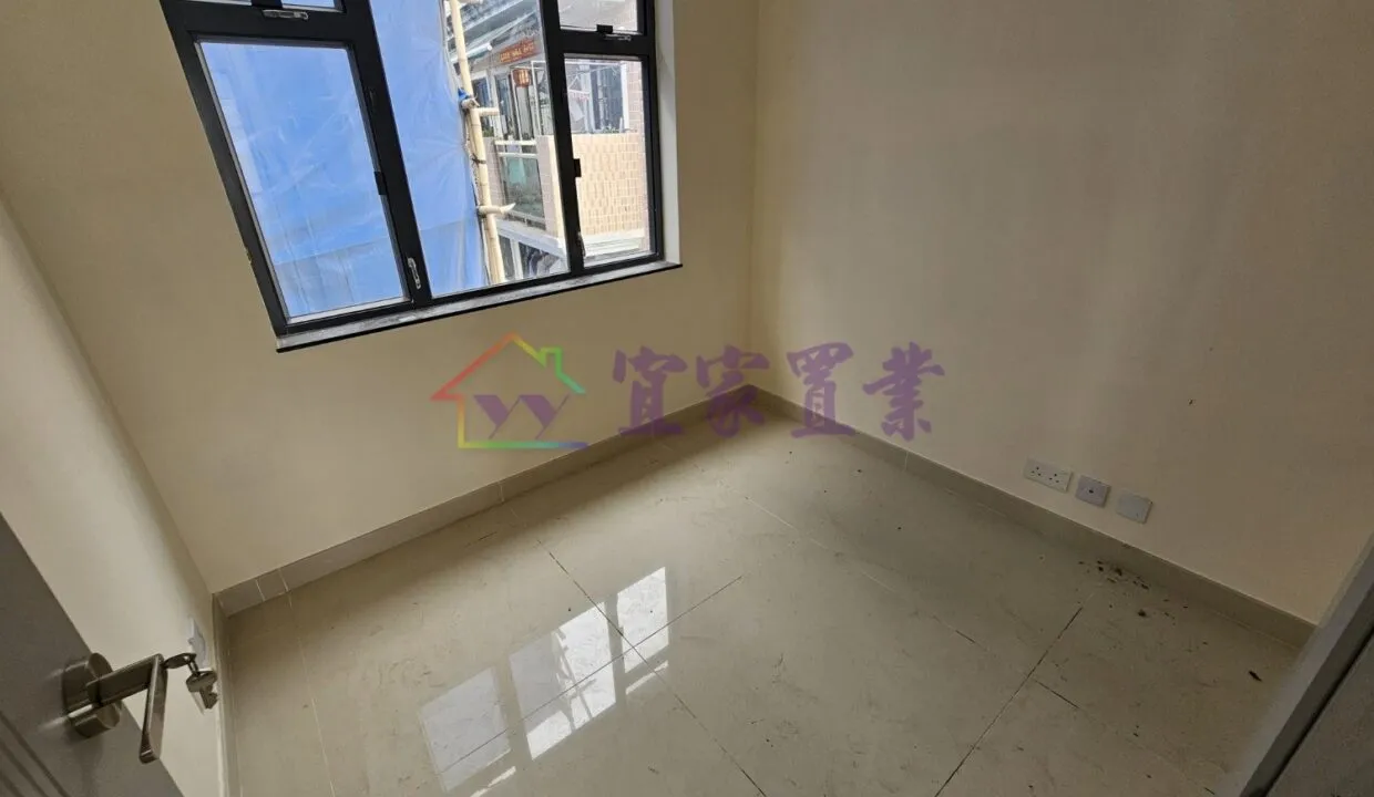 f9a81ae0d0f02948bc2e988ee76826f7.jpg