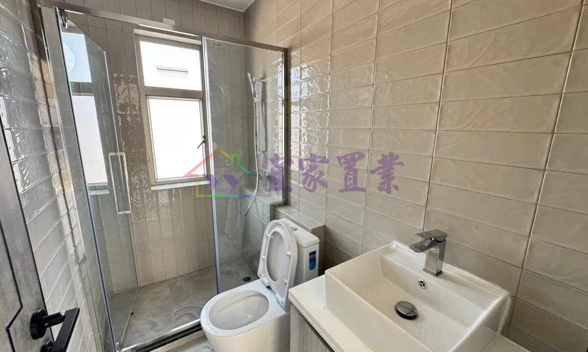 fc62eae1e4941a176bba5f3c45a918e4.jpg